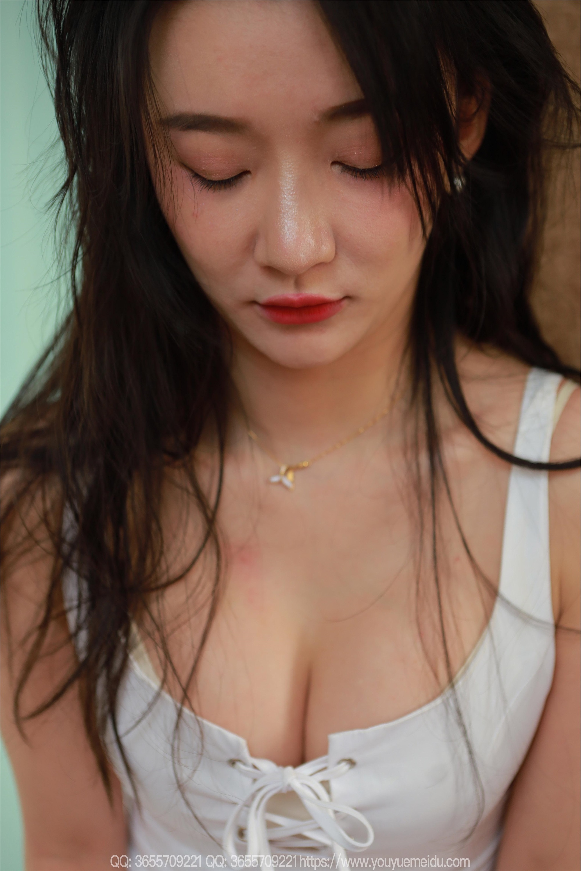 IESS异思趣向  2025.03.21 丝享家 2007 秋秋《低胸白色裙（下）》